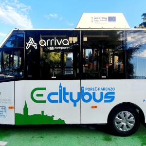 Electric bus