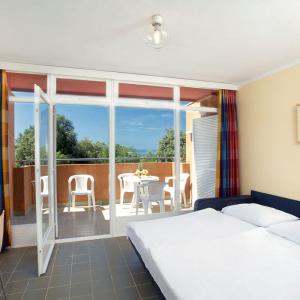 Lanterna Sunny Resort 2*-2