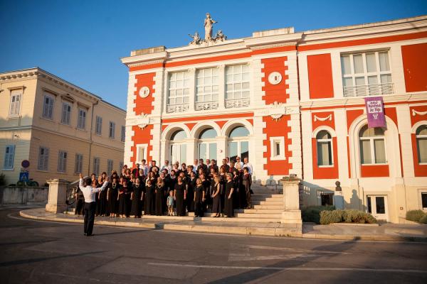 Il nostro canto è bello