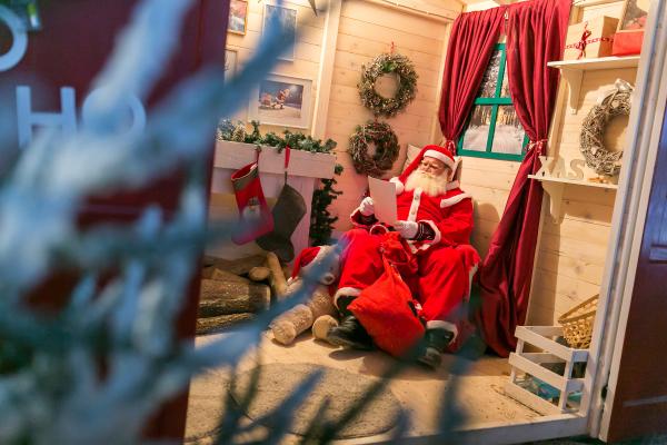 Advent Poreč: Fotografiranje s Djeda Mrazom - 70 godina Valamar Riviere